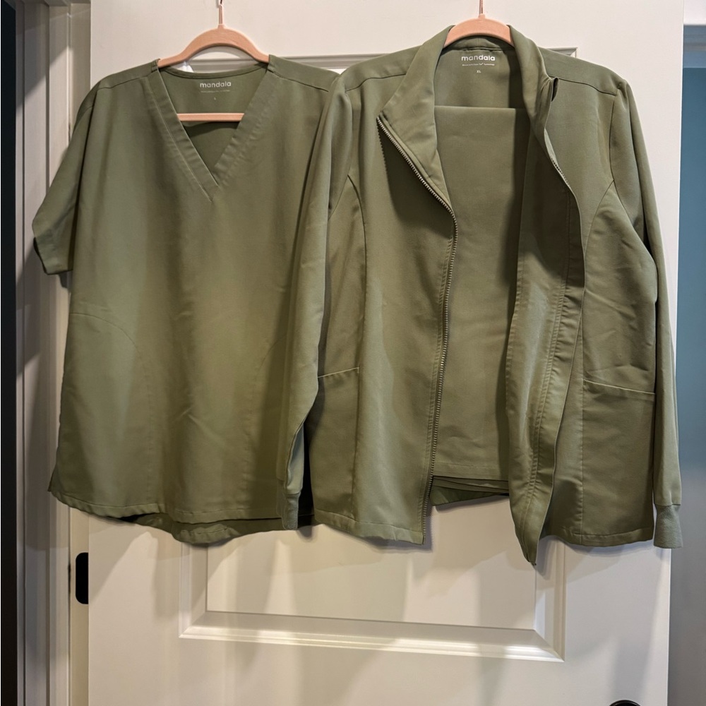 Olive Green Women's Scrub Set (Jacket & Pants XL, Top L)
